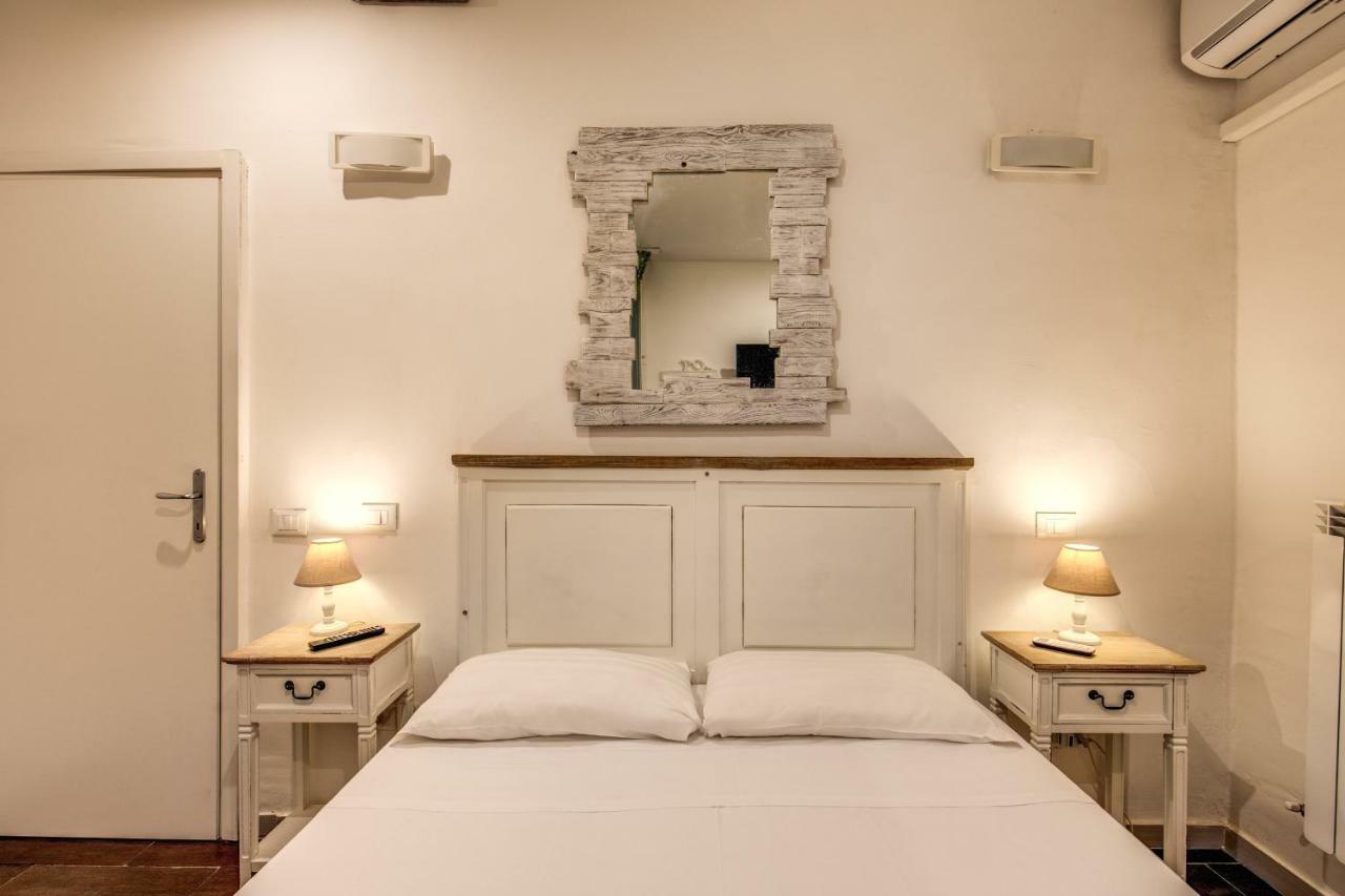 Guest House O Affittacamere La Civetta Di Trastevere B Roma Exterior foto